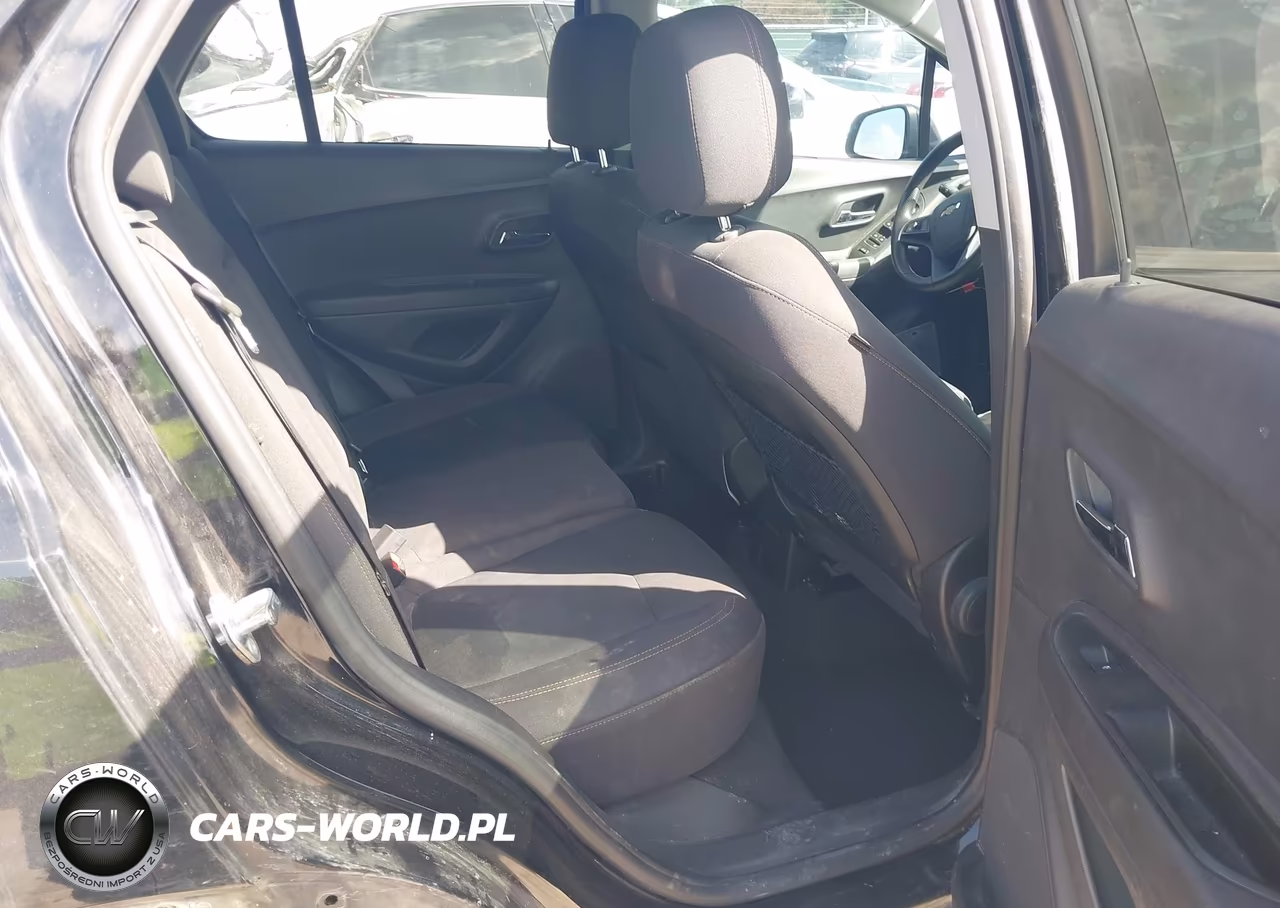 2019 Chevrolet Trax Ls VIN:3GNCJKSB2KL339201 - 8