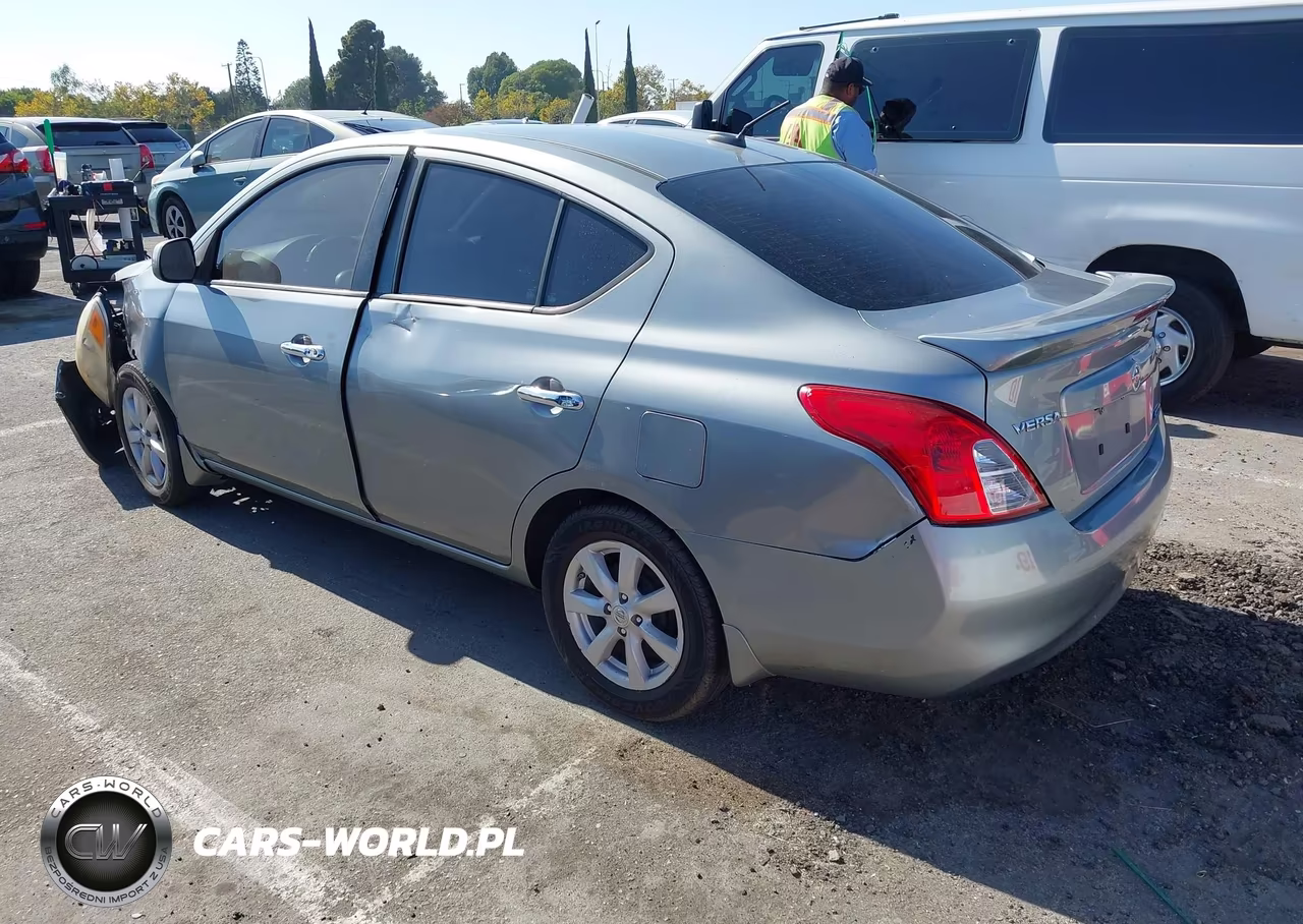 2013 Nissan Versa 1.6 Sl VIN:3N1CN7AP2DL886482 - 3