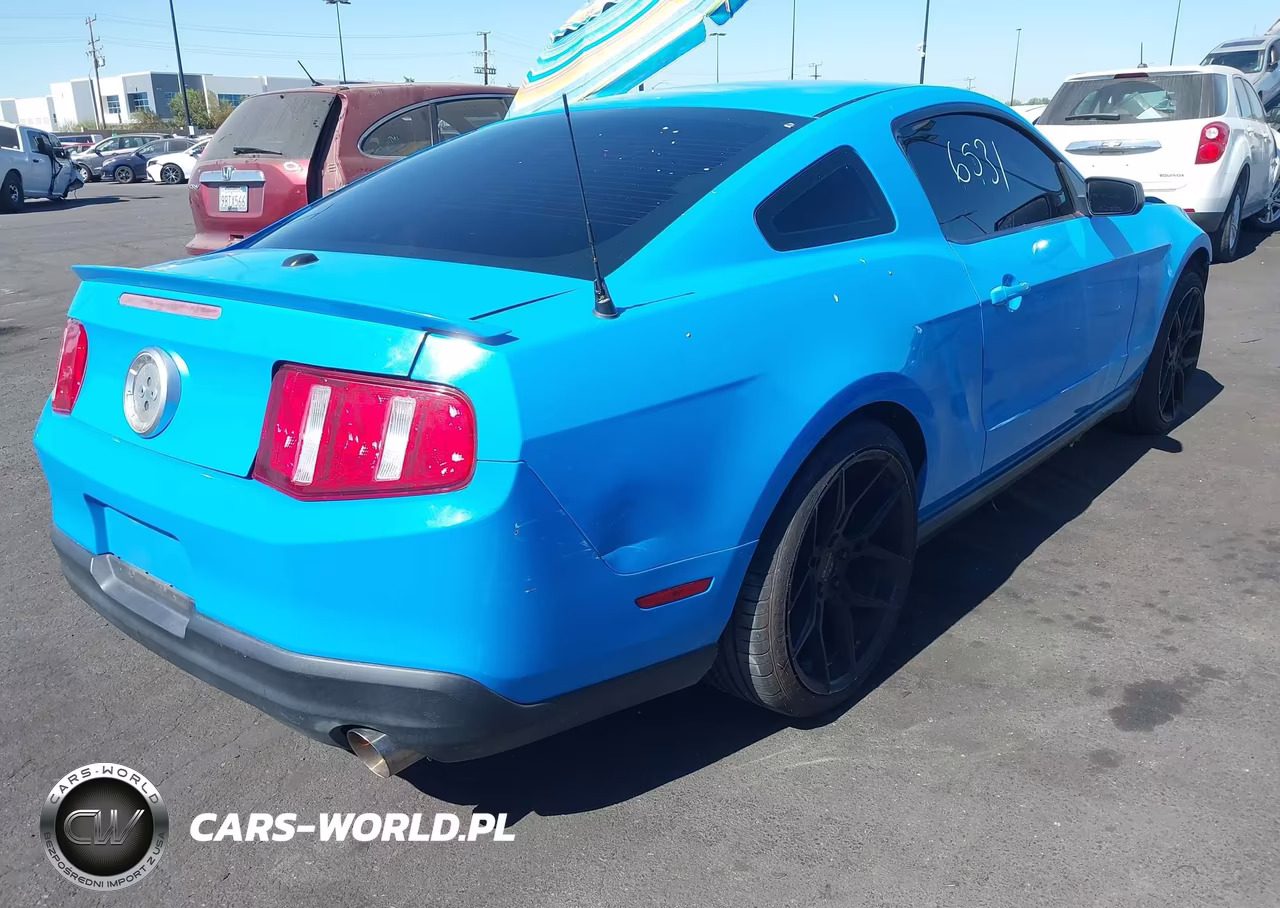 2010 Ford Mustang V6 Premium VIN:1ZVBP8AN4A5138977 - 4