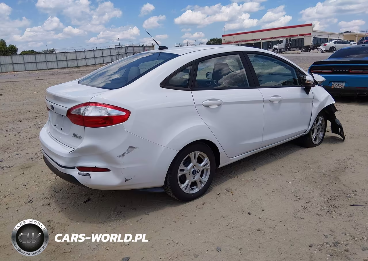 2016 Ford Fiesta Se VIN:3FADP4BJ3GM180064 - 4