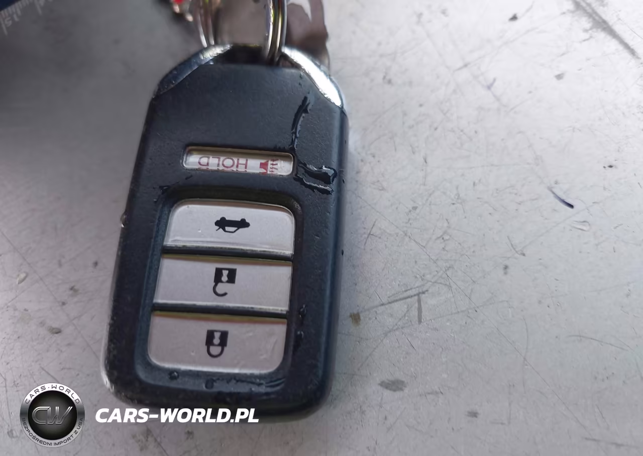 2015 Honda Accord Hybrid Ex-L VIN:1HGCR6F55FA006812 - 11