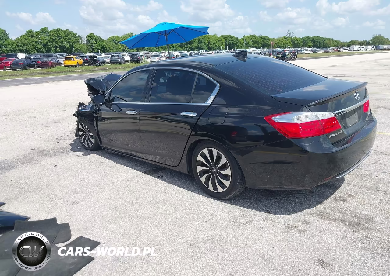 2015 Honda Accord Hybrid Ex-L VIN:1HGCR6F55FA006812 - 3