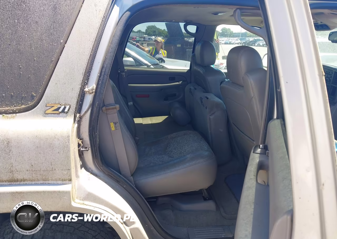 2004 Chevrolet Tahoe Z71 VIN:1GNEK13Z44R152677 - 8