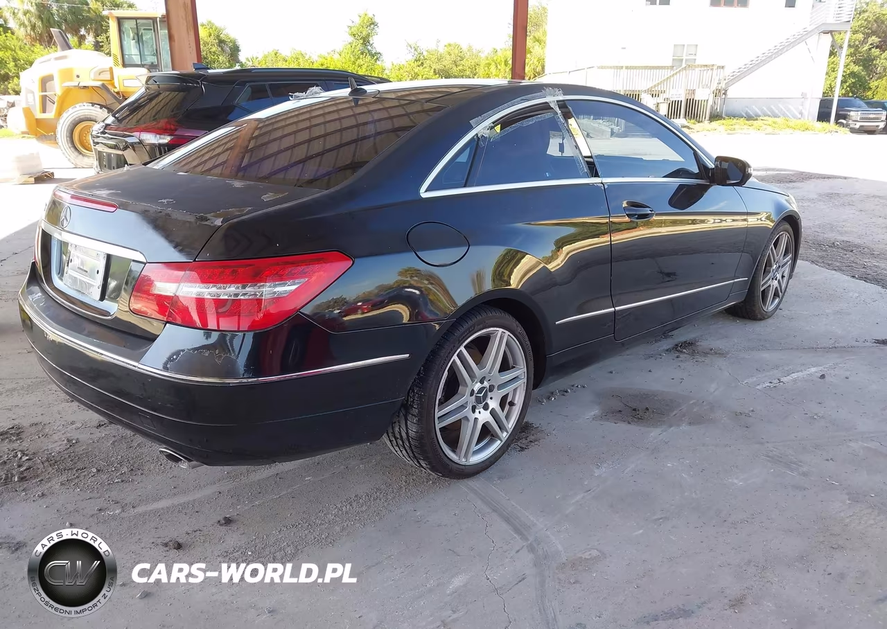 2010 Mercedes-Benz E 350 VIN:WDDKJ5GB2AF011483 - 4