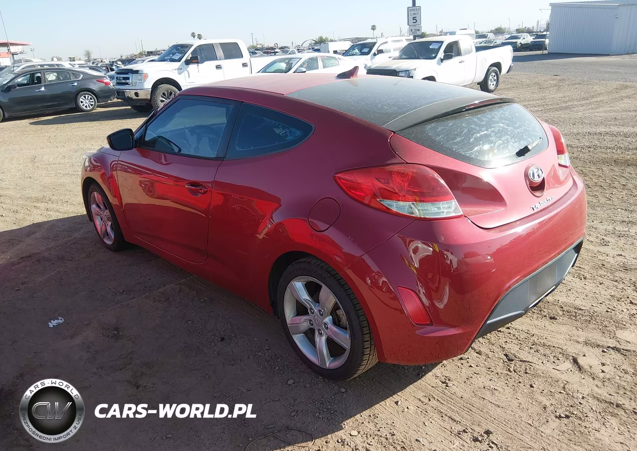 2013 Hyundai Veloster Base W-Black VIN:KMHTC6AD0DU105737 - 3