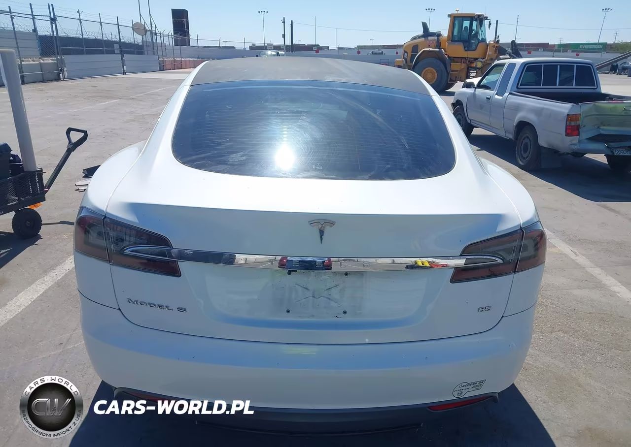 2013 Tesla Model S VIN:5YJSA1CN9DFP23016 - 15