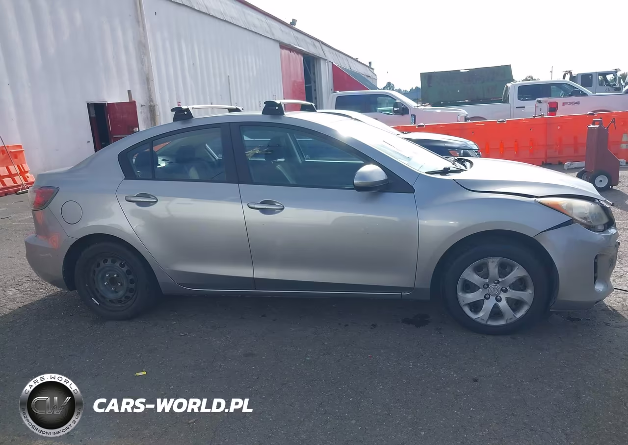 2012 Mazda Mazda3 I Sport VIN:JM1BL1UG7C1582481 - 13