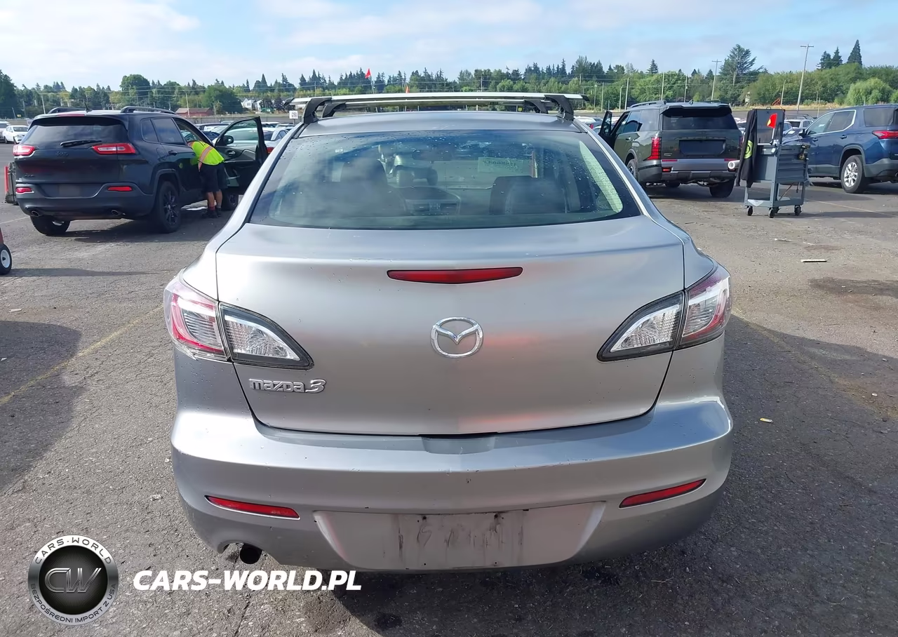 2012 Mazda Mazda3 I Sport VIN:JM1BL1UG7C1582481 - 16