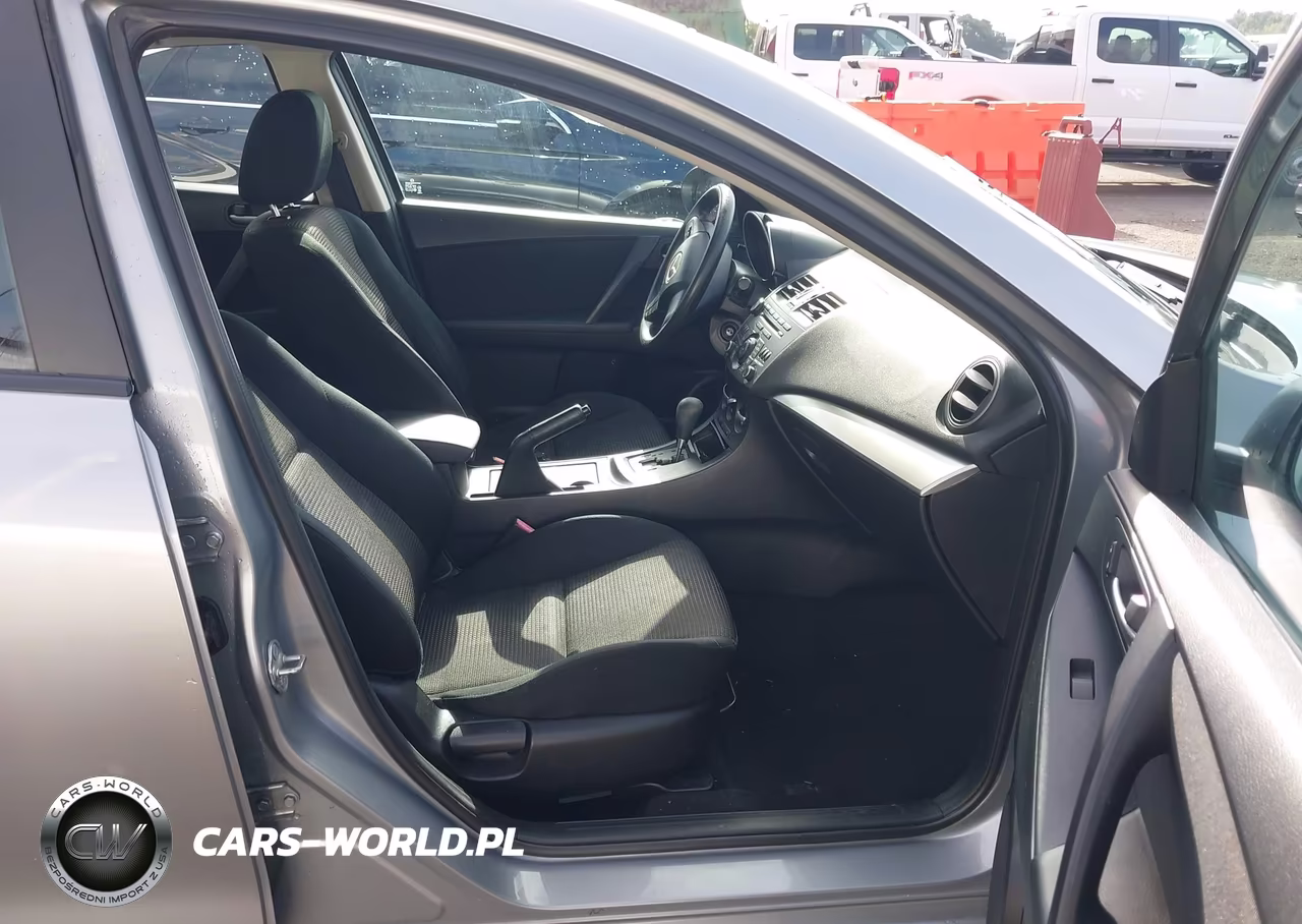2012 Mazda Mazda3 I Sport VIN:JM1BL1UG7C1582481 - 5