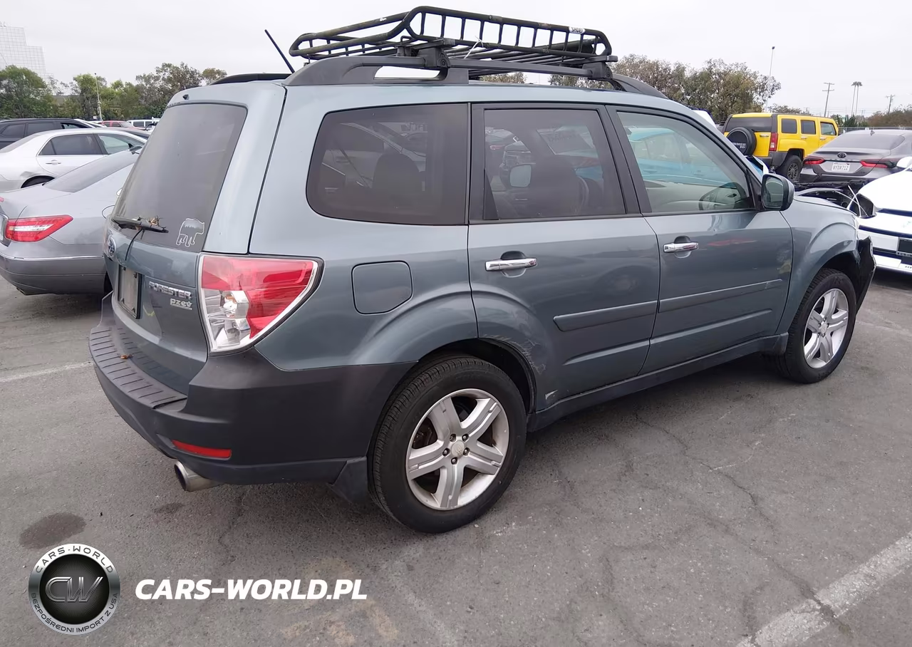 2010 Subaru Forester 2.5X Premium VIN:JF2SH6CC8AH748283 - 4