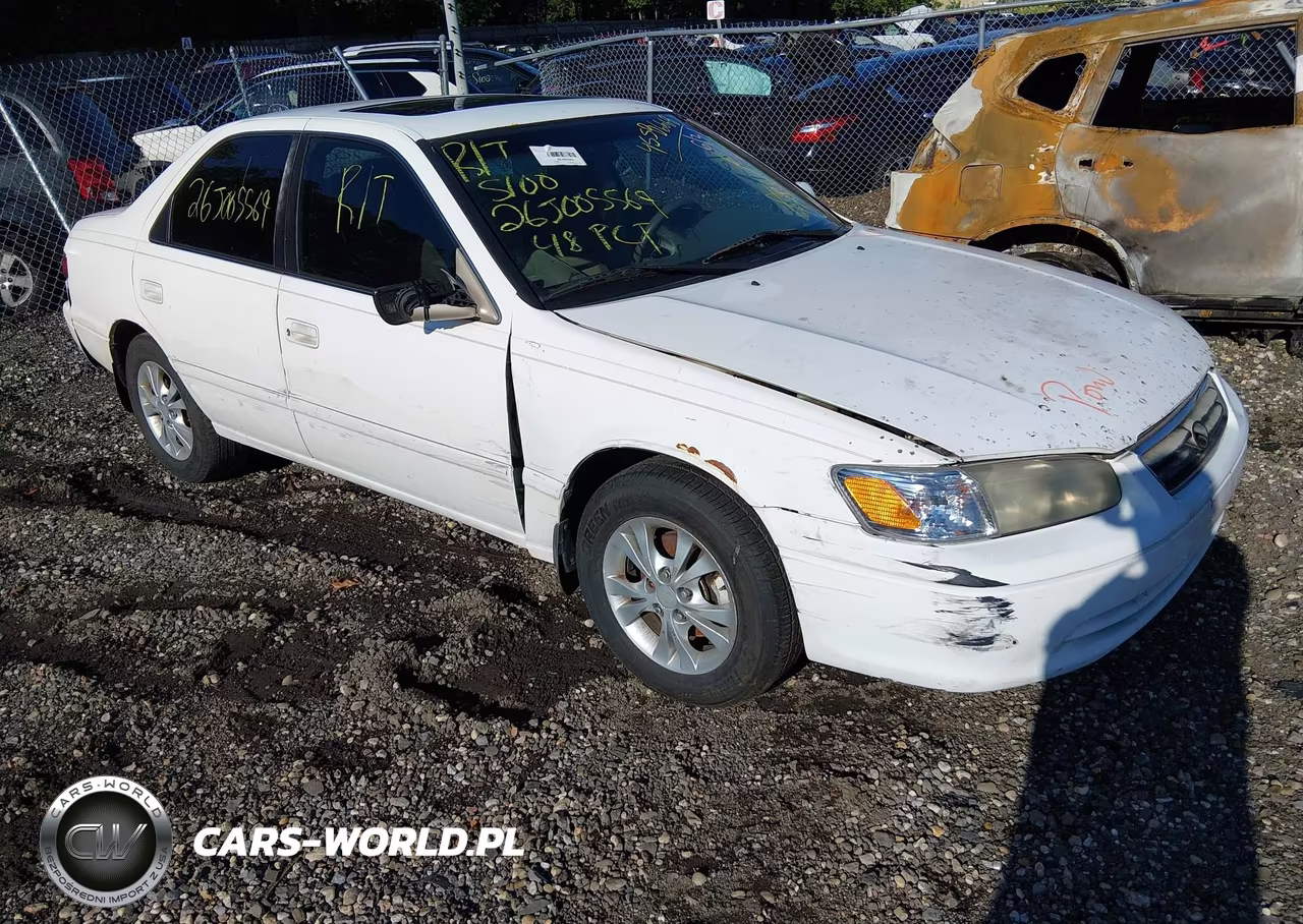 2000 Toyota Camry Le V6 – zdjęcie 1 z 11