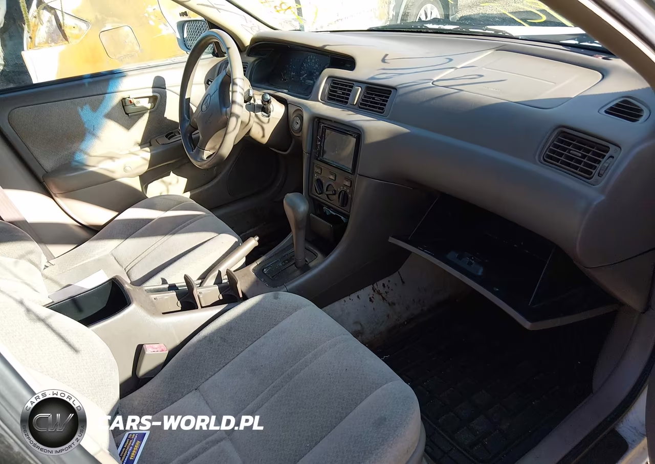 2000 Toyota Camry Le V6 VIN:4T1BF22K5YU939145 - 5