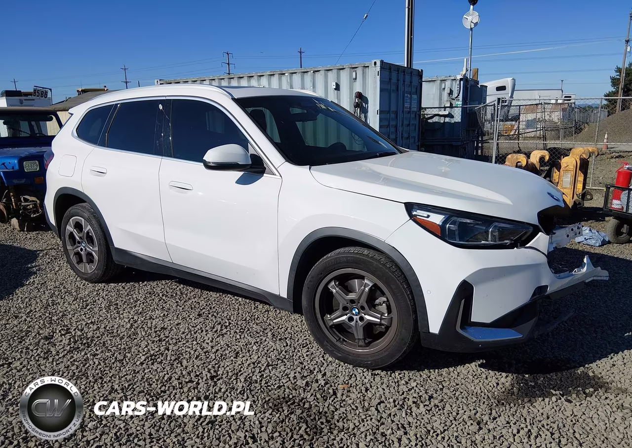 2023 BMW X1 xDrive28I VIN:WBX73EF08P5W63665 - 1