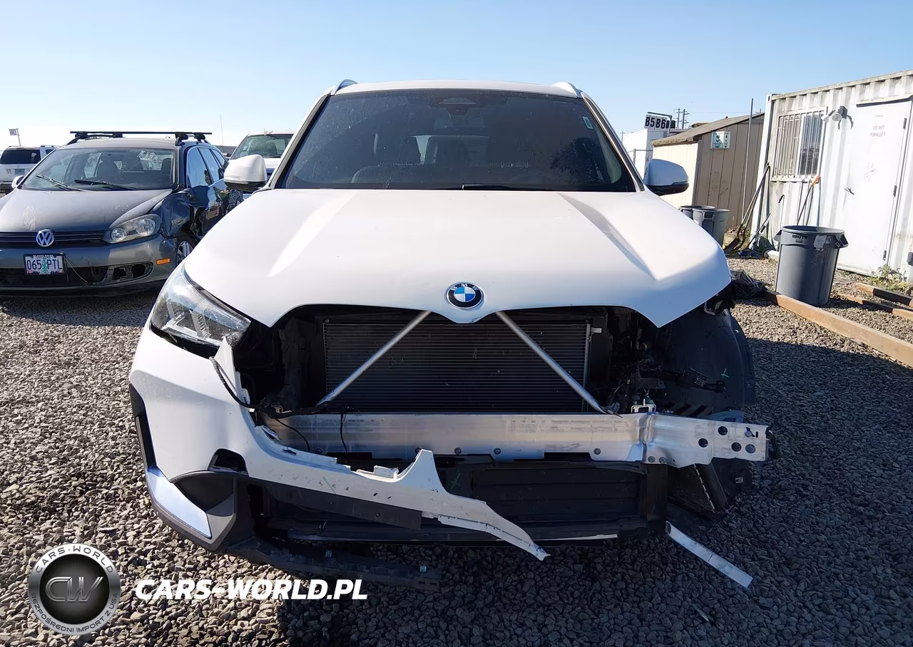 2023 BMW X1 xDrive28I VIN:WBX73EF08P5W63665 - 13