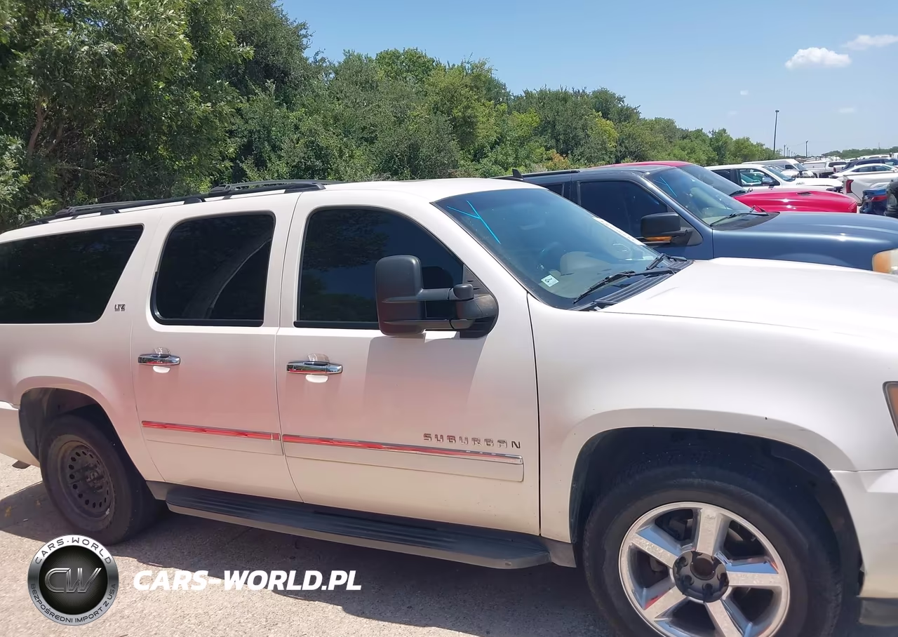 2011 Chevrolet Suburban 1500 Ltz VIN:1GNSCKE06BR361565 - 13