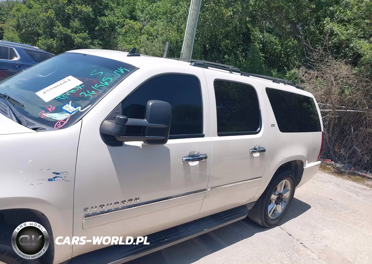 2011 Chevrolet Suburban 1500 Ltz VIN:1GNSCKE06BR361565 - 14