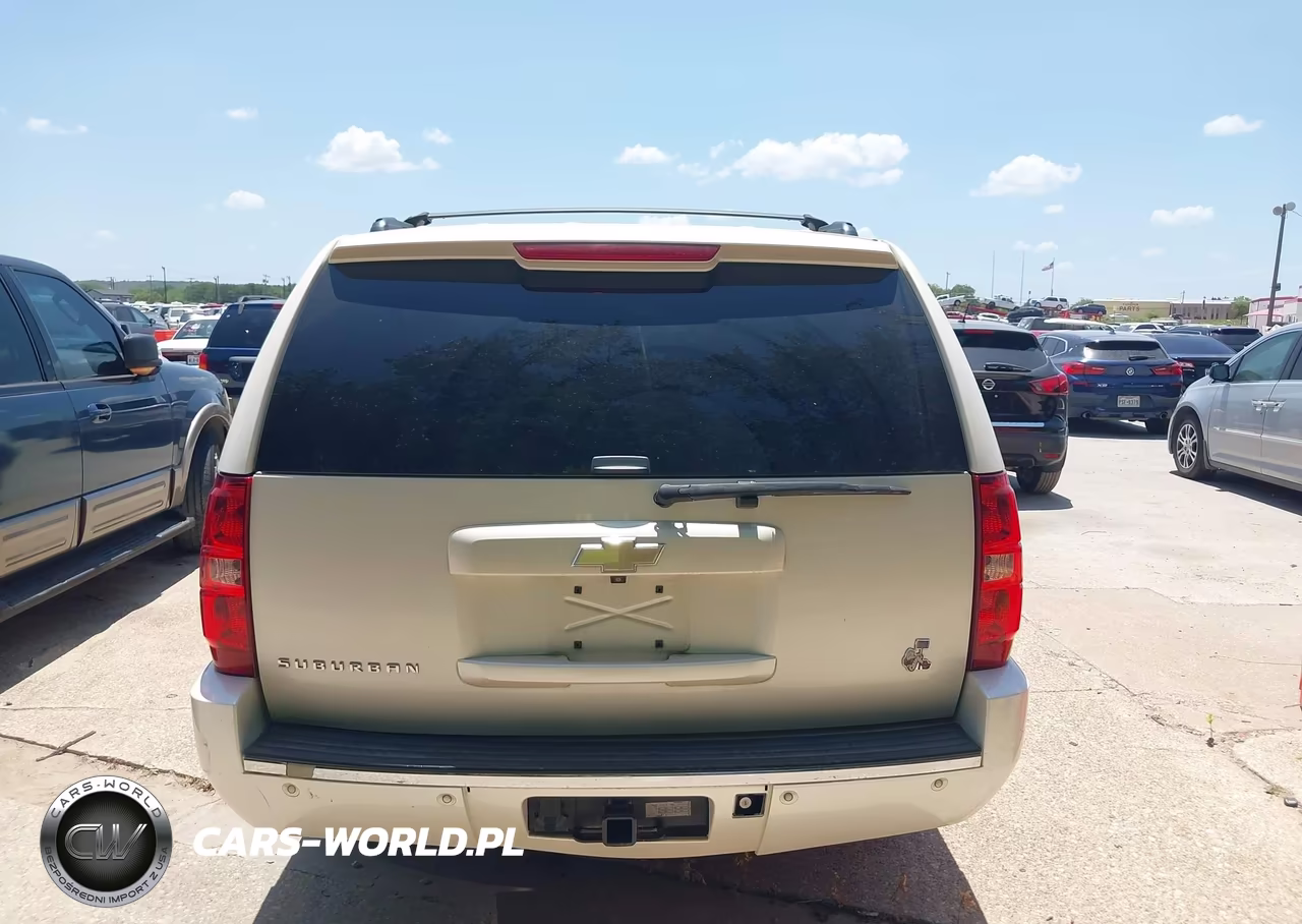 2011 Chevrolet Suburban 1500 Ltz VIN:1GNSCKE06BR361565 - 16