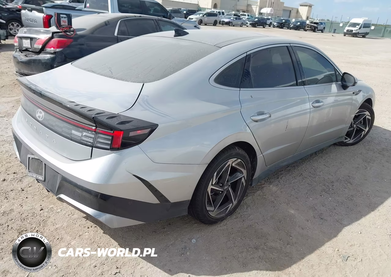 2025 Hyundai Sonata Sel Convenience VIN:KMHL14JA6SA517594 - 4