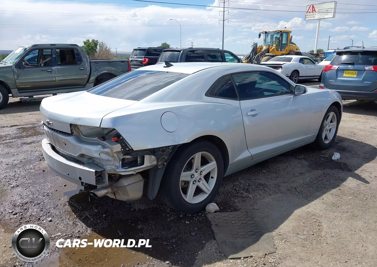 2010 Chevrolet Camaro 1Lt VIN:2G1FB1EV4A9186382 - 4