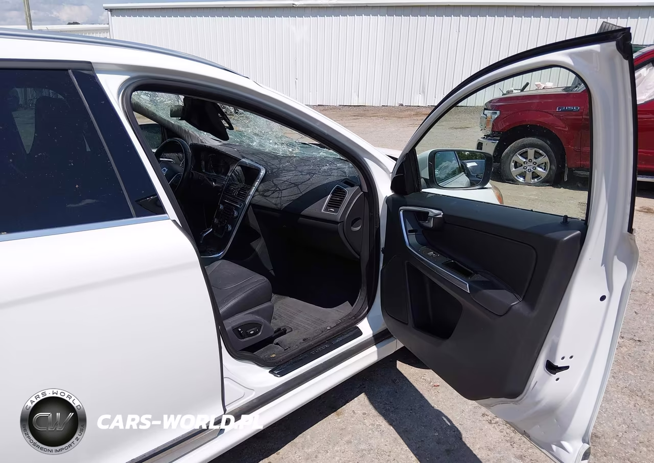 2016 Volvo Xc60 T5 Drive-E Premier VIN:YV440MDK3G2775425 - 5