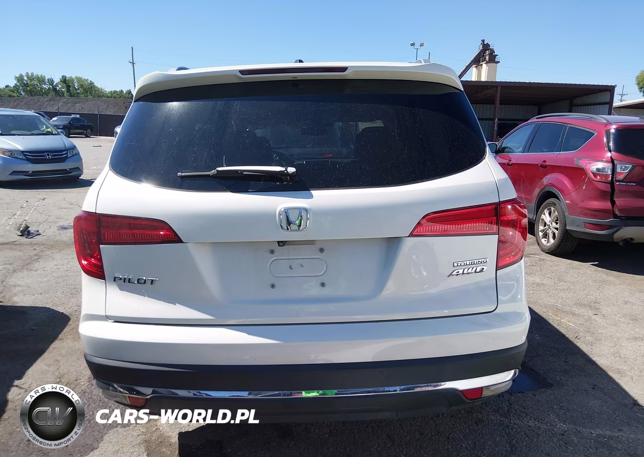 2017 Honda Pilot Touring VIN:5FNYF6H93HB060598 - 17