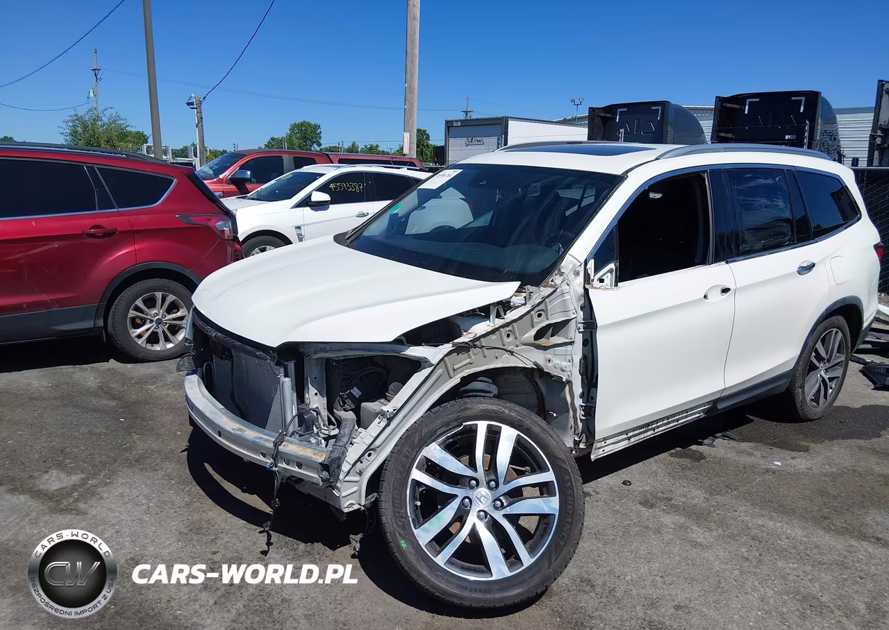 2017 Honda Pilot Touring VIN:5FNYF6H93HB060598 - 6