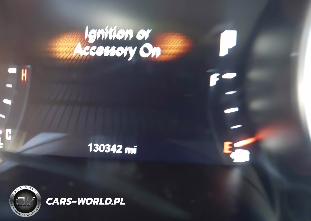 2018 Dodge Challenger R-T VIN:2C3CDZBTXJH123920 - 15