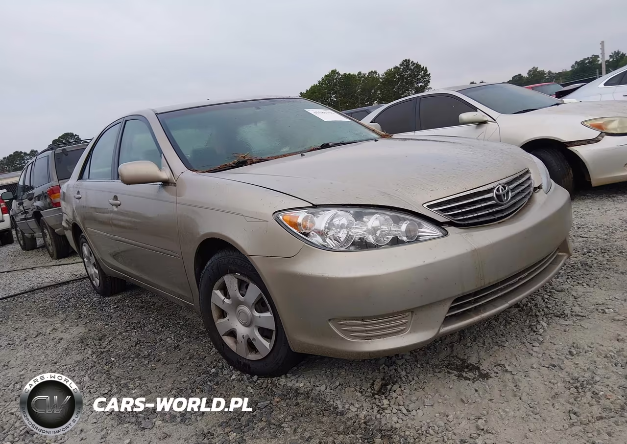 2005 Toyota Camry Le – zdjęcie 1 z 11