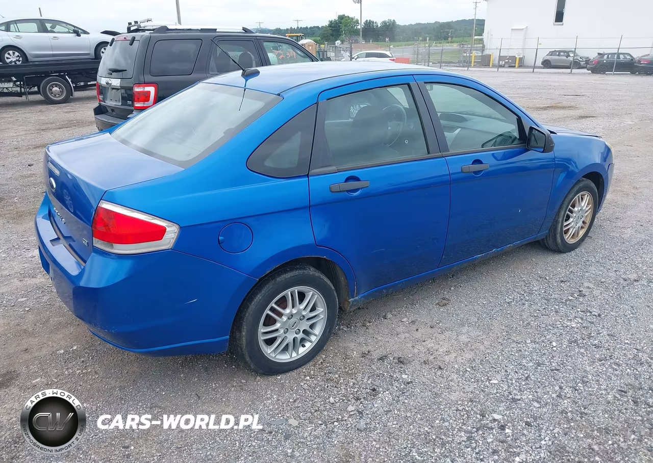 2011 Ford Focus Se VIN:1FAHP3FN2BW114235 - 4