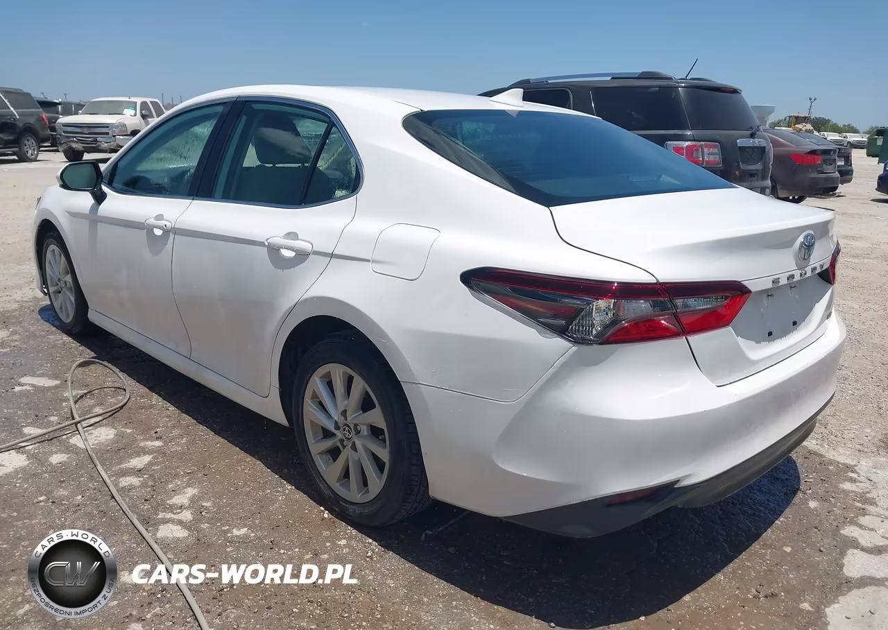 2023 Toyota Camry Le VIN:4T1C11AK5PU082015 - 3