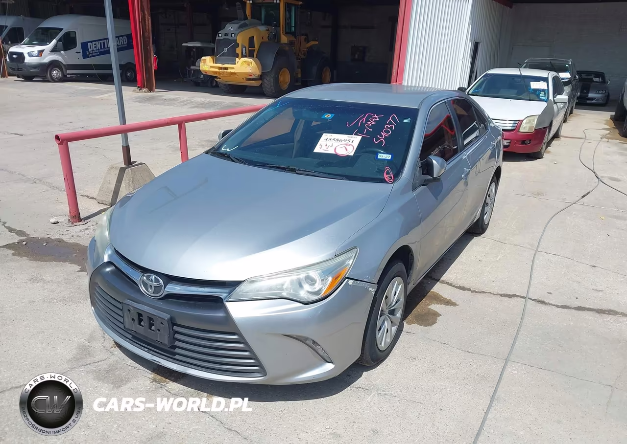 2016 Toyota Camry Le VIN:4T4BF1FK2GR540377 - 2