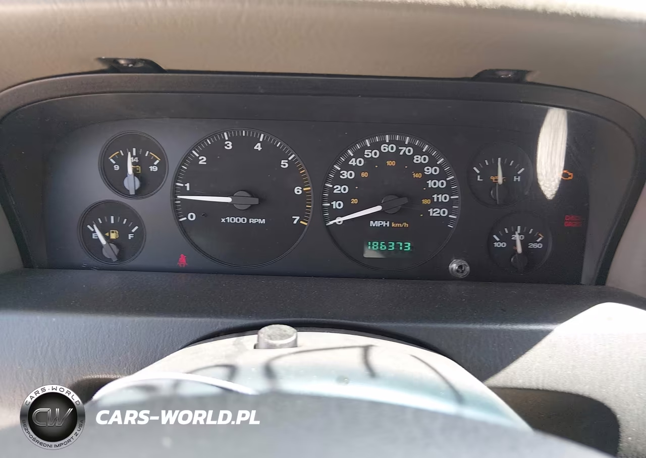 2003 Jeep Grand Cherokee Laredo VIN:1J4GX48S83C541737 - 7