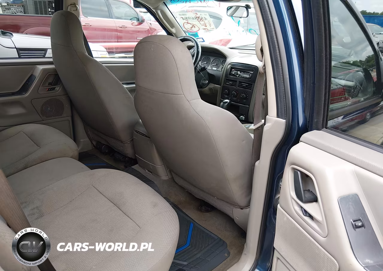 2003 Jeep Grand Cherokee Laredo VIN:1J4GX48S83C541737 - 8