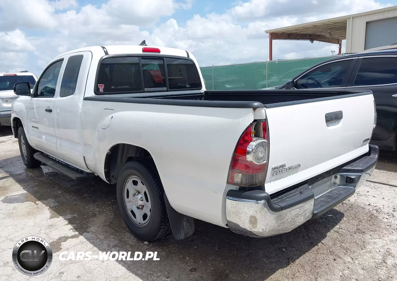 2014 Toyota Tacoma VIN:5TFTX4CN5EX047112 - 3
