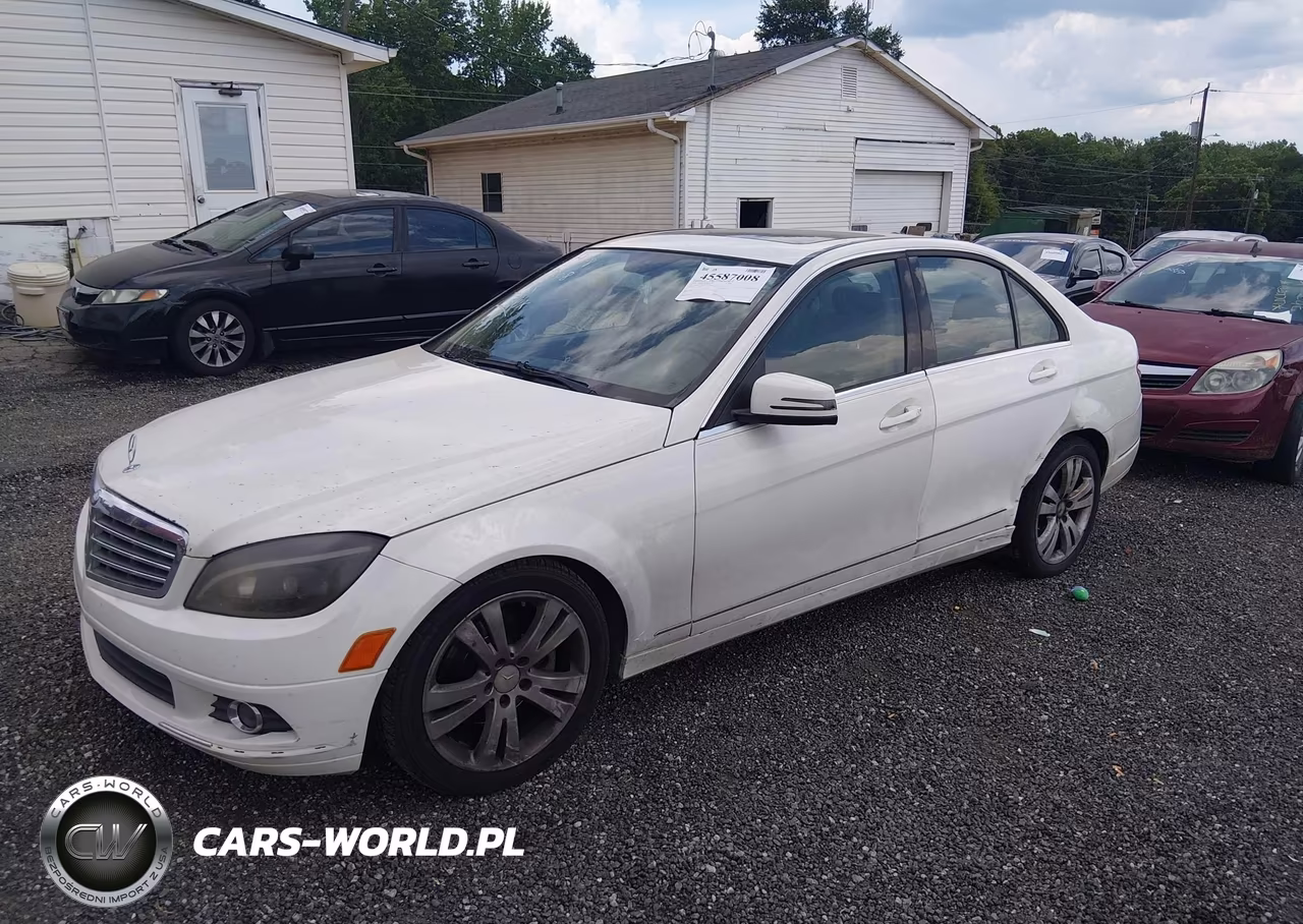 2010 Mercedes-Benz C 300 VIN:WDDGF5EB3AR102111 - 2