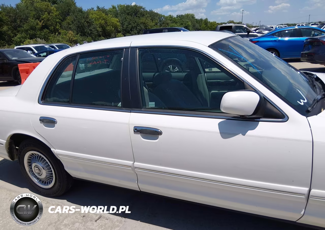 1997 Mercury Grand Marquis Gs VIN:2MELM74W8VX645950 - 13