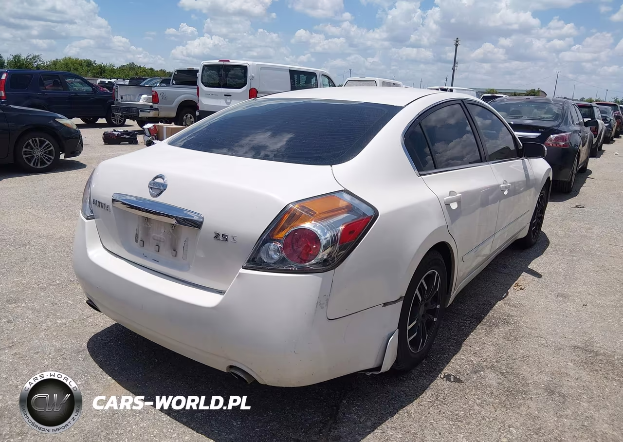 2010 Nissan Altima 2.5 S VIN:1N4AL2AP1AN535674 - 4