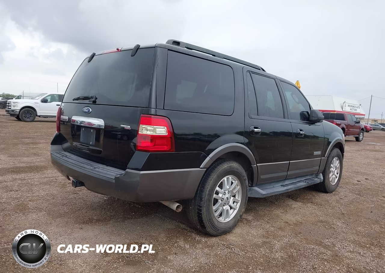 2007 Ford Expedition Xlt VIN:1FMFU15537LA62456 - 4