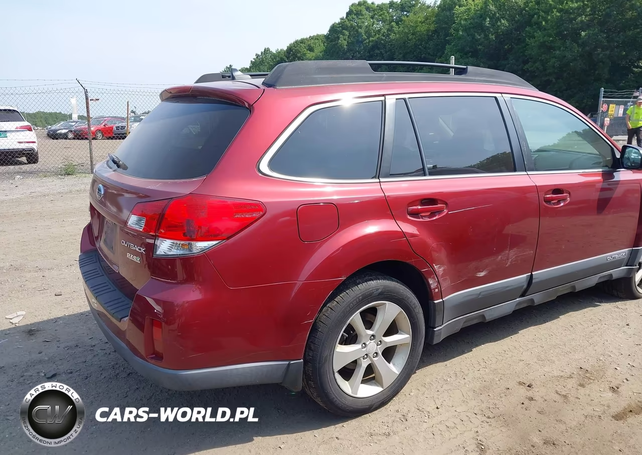 2014 Subaru Outback 2.5I Premium VIN:4S4BRBCC2E3249885 - 4