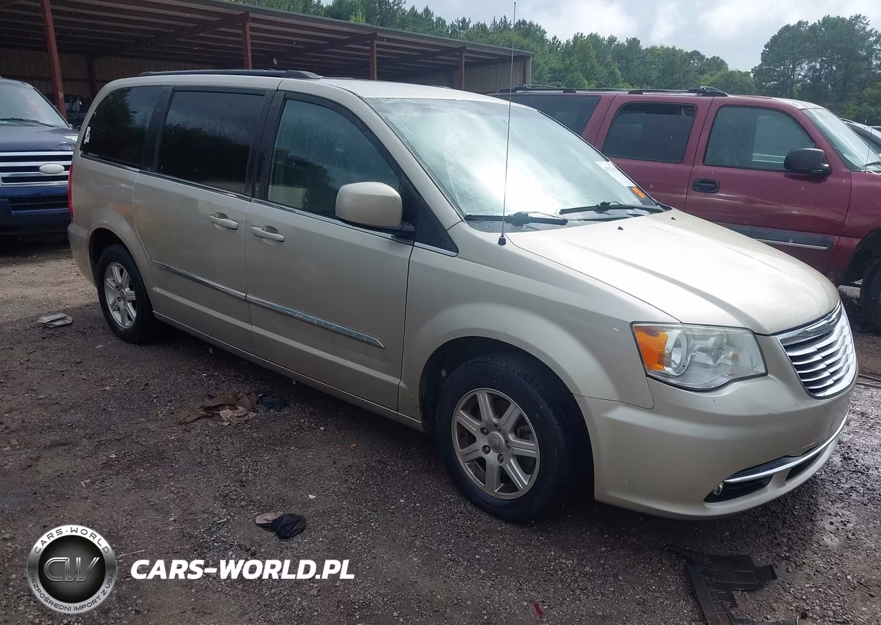 2012 Chrysler Town & Country Touring – zdjęcie 1 z 11