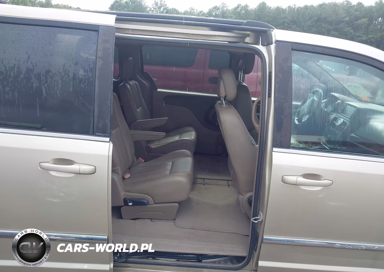 2012 Chrysler Town & Country Touring VIN:2C4RC1BG3CR345063 - 8