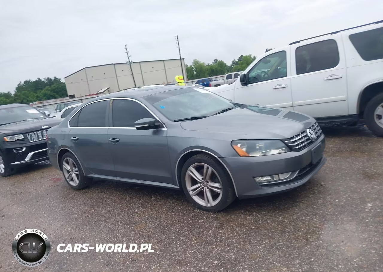 2012 Volkswagen Passat 3.6L V6 Se – zdjęcie 1 z 11