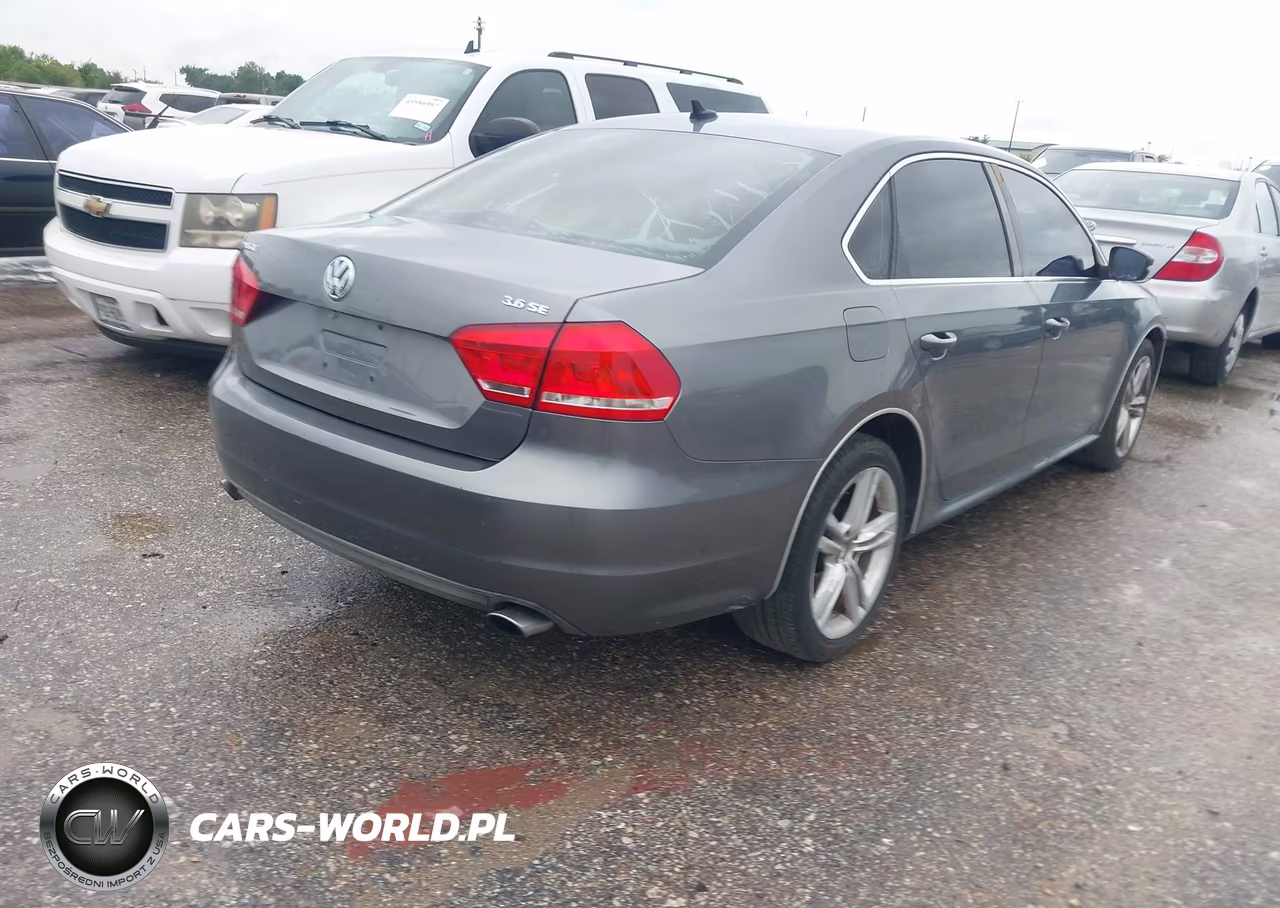 2012 Volkswagen Passat 3.6L V6 Se VIN:1VWBM7A37CC077561 - 4