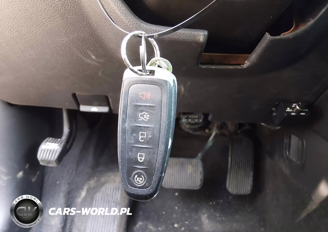 2017 Ford Taurus Limited VIN:1FAHP2F85HG122479 - 11