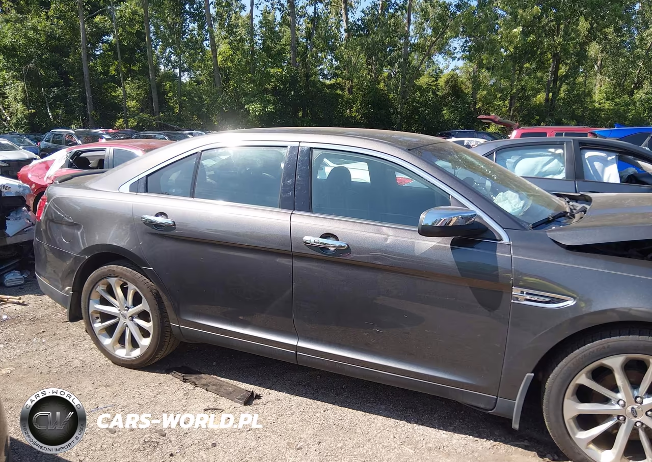 2017 Ford Taurus Limited VIN:1FAHP2F85HG122479 - 13