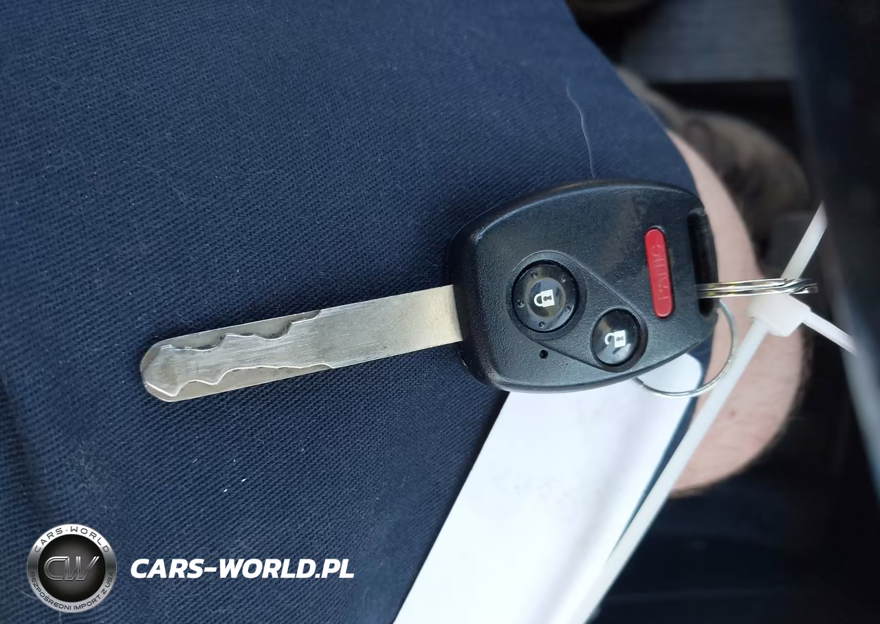 2013 Honda Fit Sport VIN:JHMGE8H59DC077077 - 11