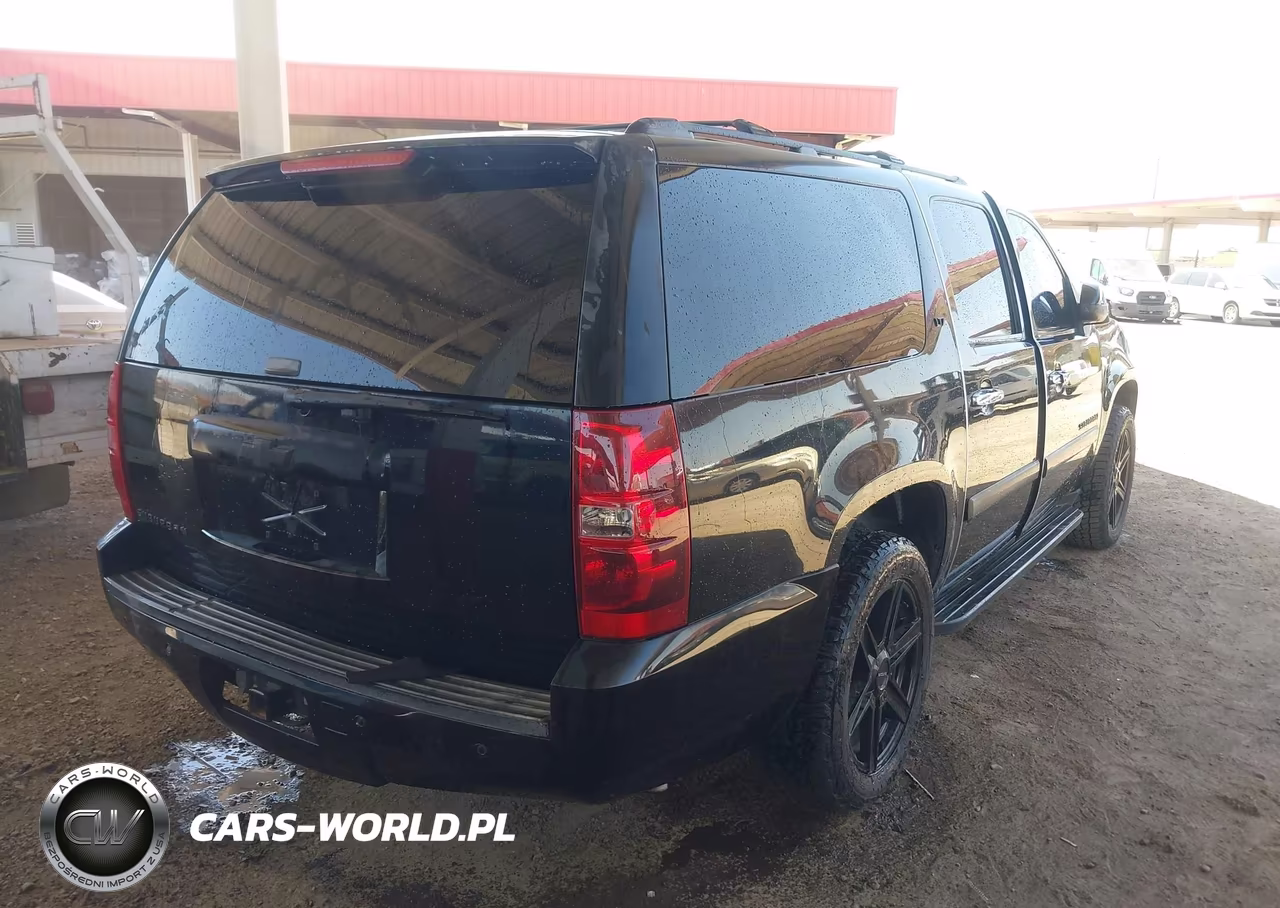 2008 Chevrolet Suburban 1500 Ltz VIN:1GNFC16J48R132717 - 4
