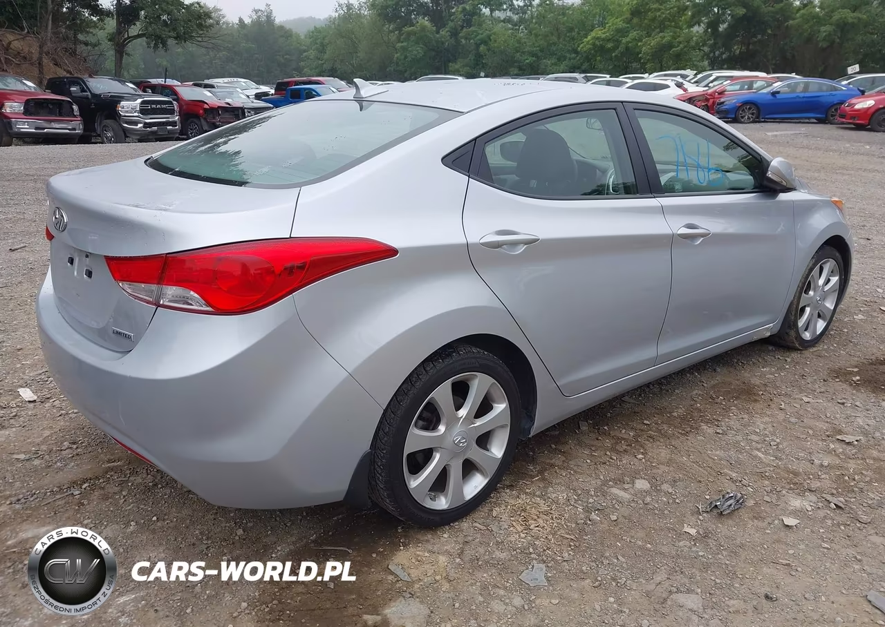 2012 Hyundai Elantra Limited VIN:5NPDH4AE4CH111735 - 4