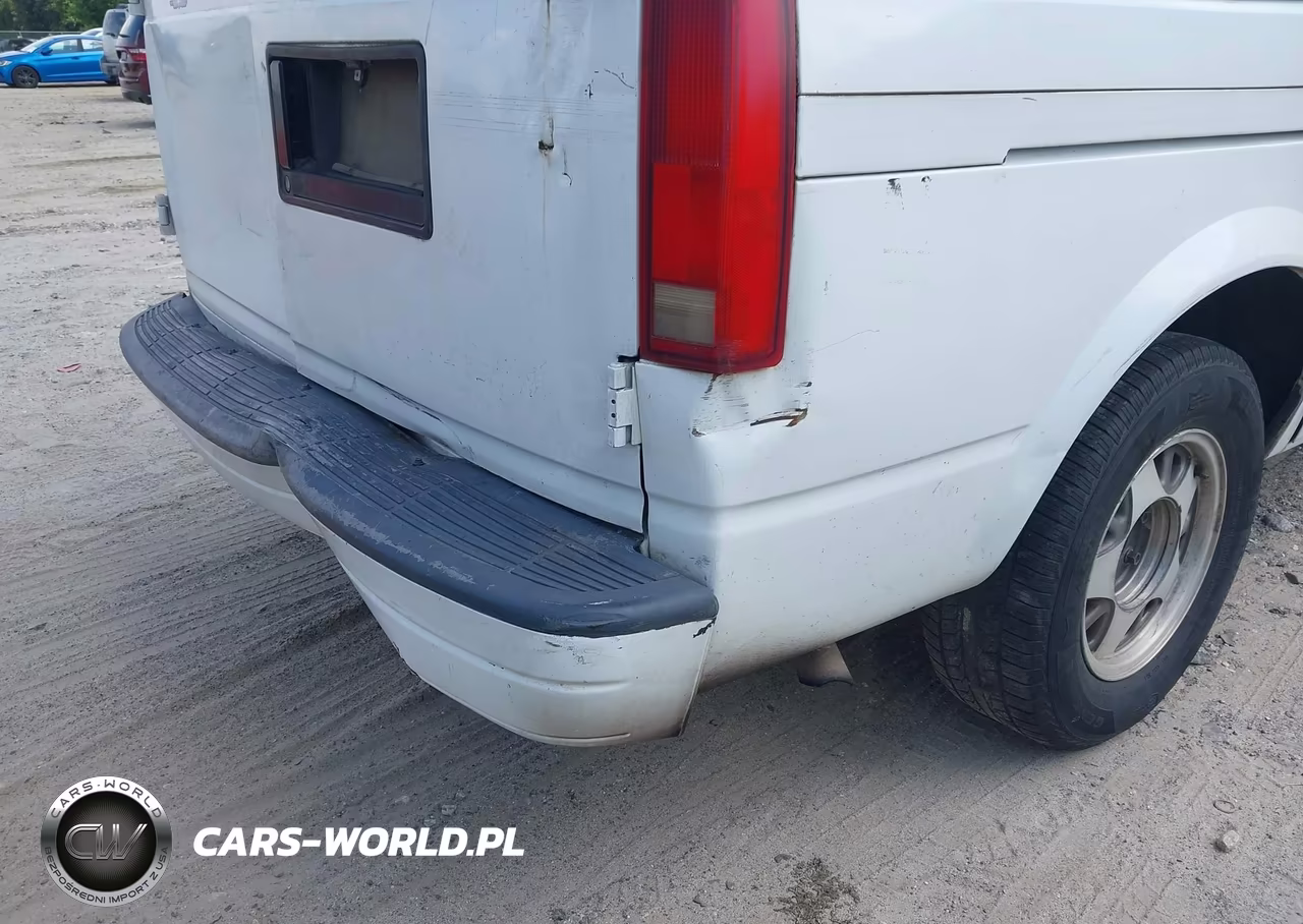 1998 Chevrolet Astro Upfitter Pkg. VIN:1GBDM19W7WB101153 - 12
