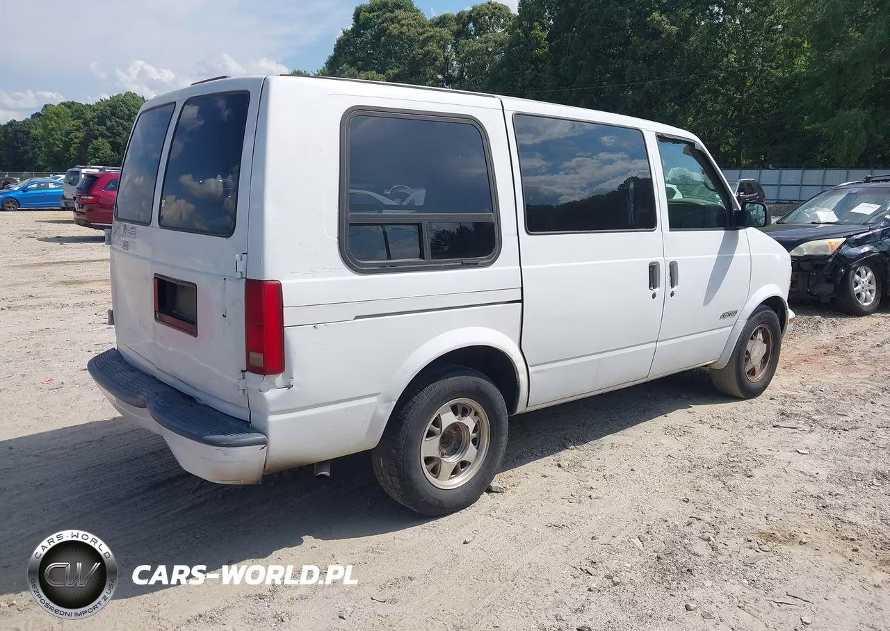 1998 Chevrolet Astro Upfitter Pkg. VIN:1GBDM19W7WB101153 - 4